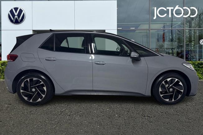 VOLKSWAGEN ID.3 Photo 4