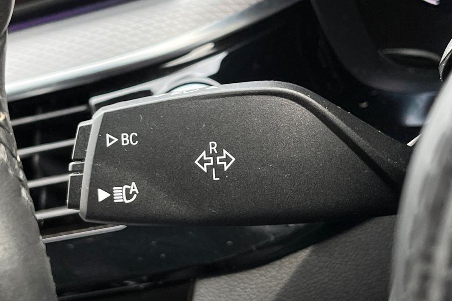 BMW 5 Series Photo autoimg-6bbbc9b029cdcc3c52e66217384afb1c6795ea68.jpg