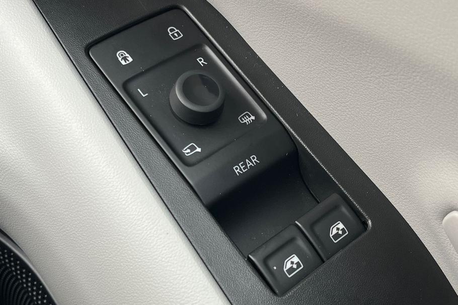 Used Ford EXPLORER 16