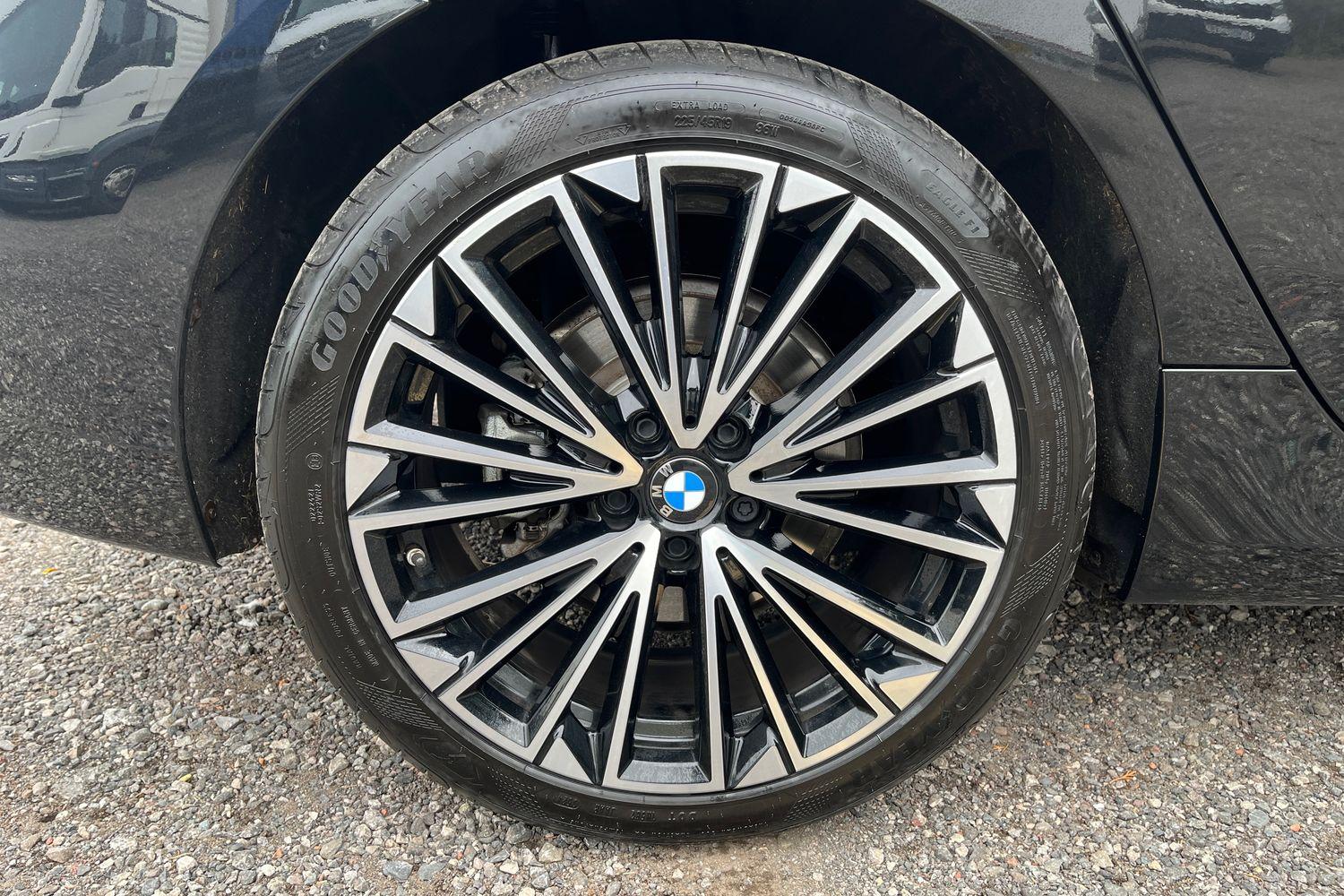 BMW 2 SERIES Photo 38