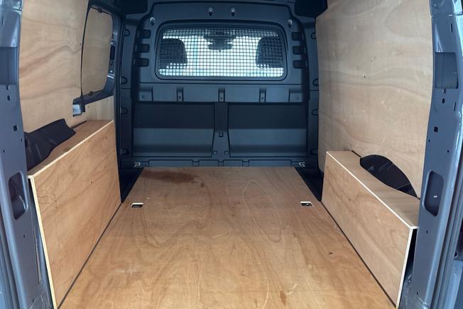 VOLKSWAGEN Caddy Photo 12