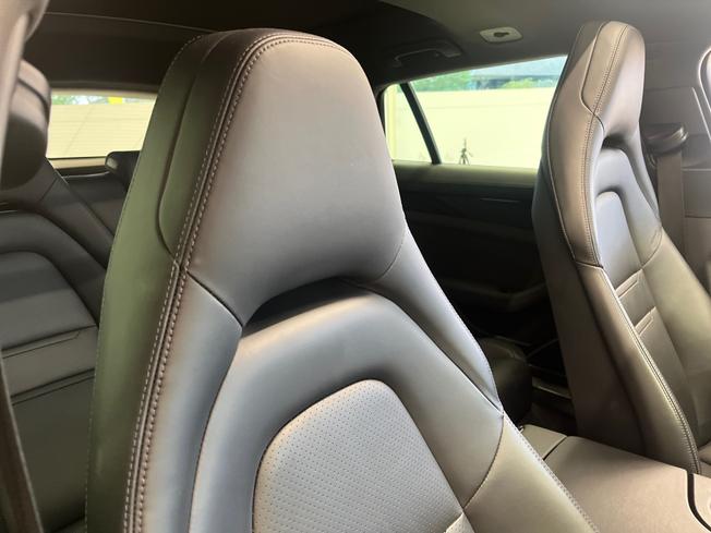 PORSCHE Panamera Photo 15