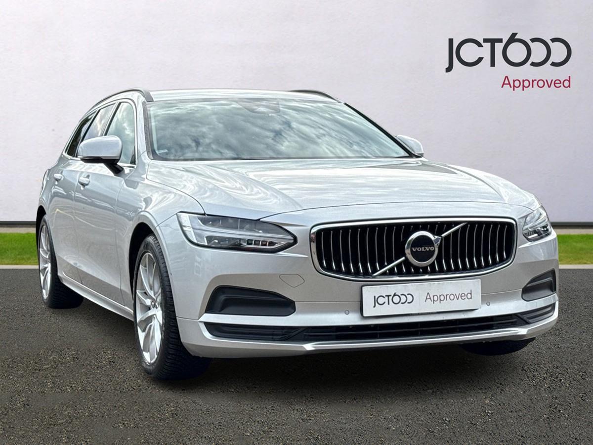 2022 Volvo V90