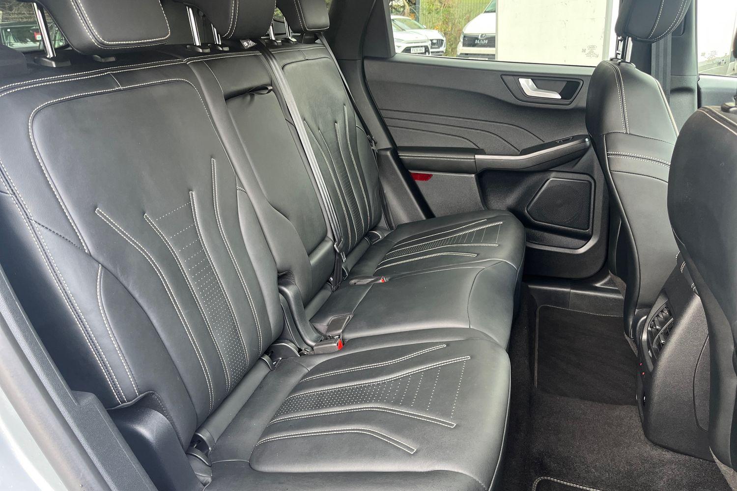 Ford KUGA Photo 19