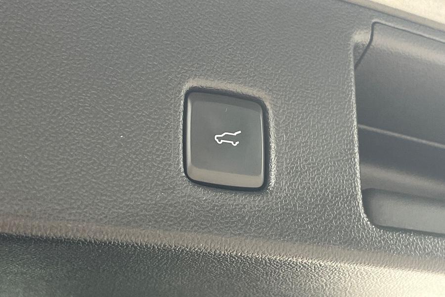 Ford KUGA Photo autoimg-6bcb2762de155ec3c2fcbf86f1f7960599f920ff.jpg