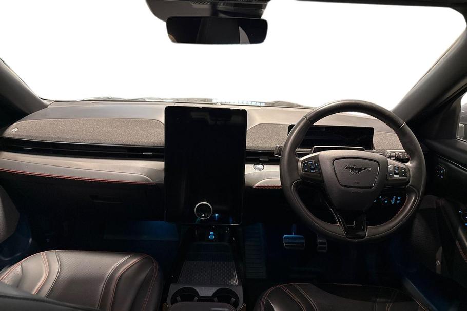 Used Ford MUSTANG MACH-E 10