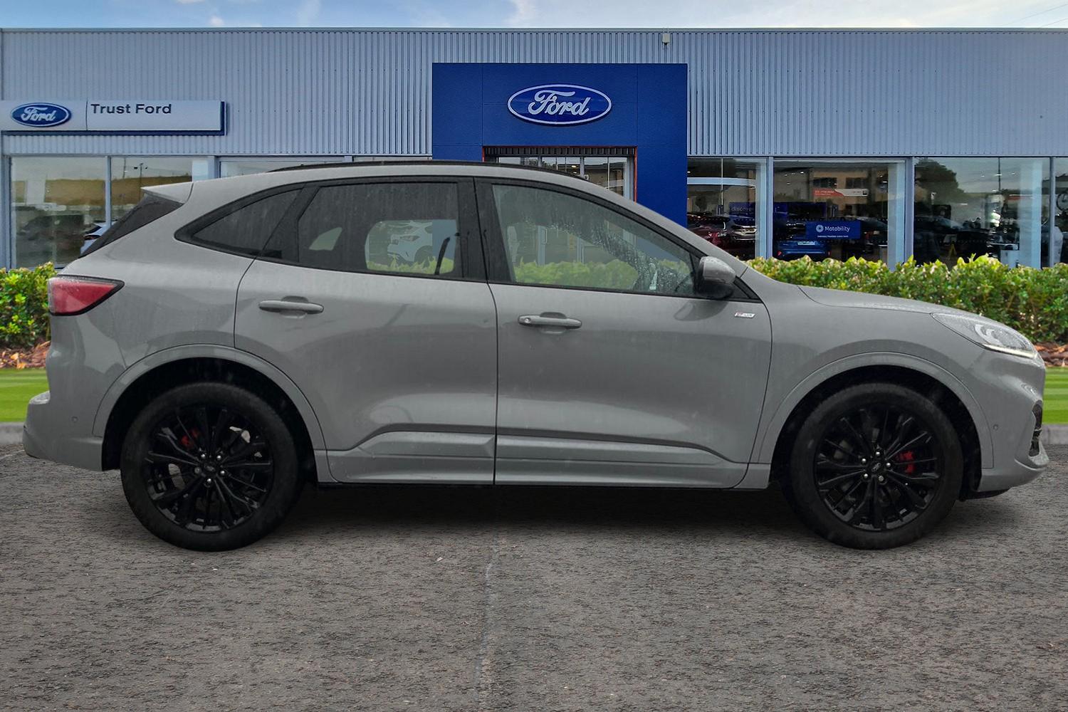 Ford KUGA Photo 2