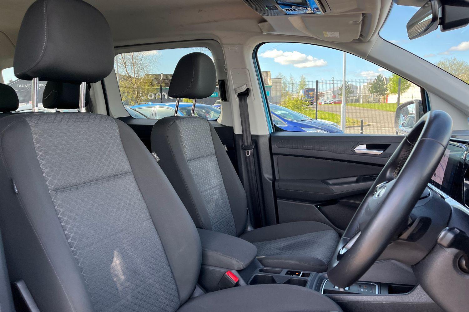 Ford Grand Tourneo Connect Photo 16