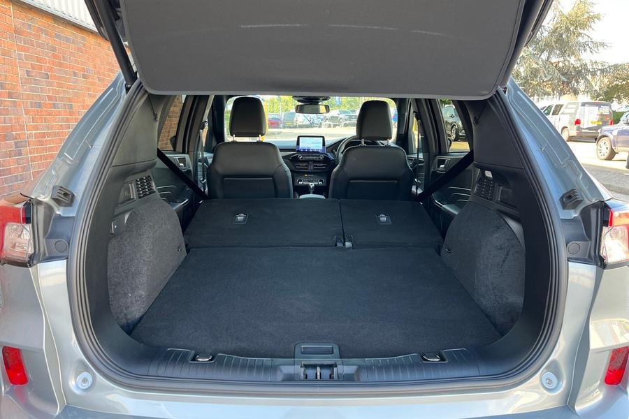 Ford Kuga Photo autoimg-6bd18c0e0f8cc3e6d445acfb2704a2332c511cb9.jpg