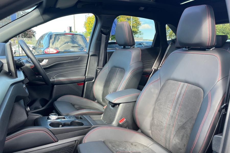 Ford Kuga Photo autoimg-6bd42c762bafa9adba541ee9a7e2b1201a2399b2.jpg