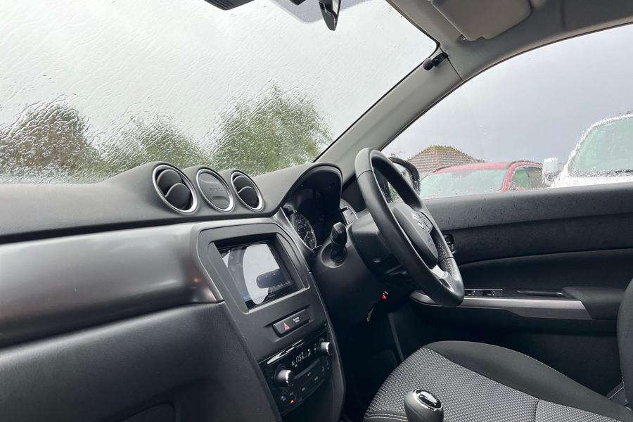 Suzuki Vitara Photo autoimg-6bd90e9bebd7795e48fb4281a919b947503f6b15.jpg