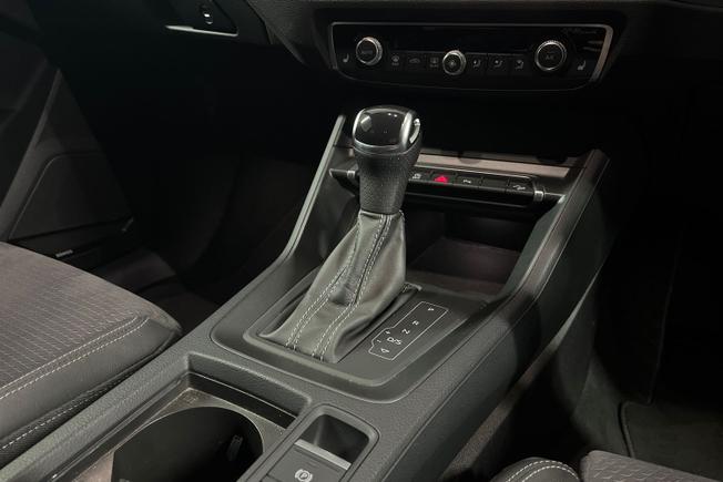 AUDI Q3 Photo 24