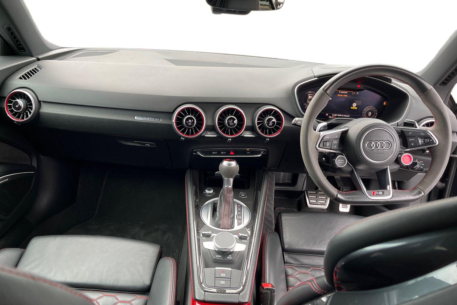 Audi TT Photo 9