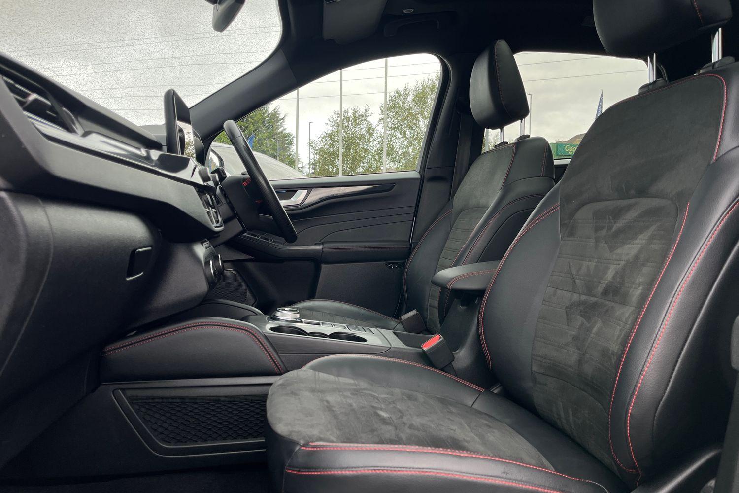 Ford Kuga Photo 18