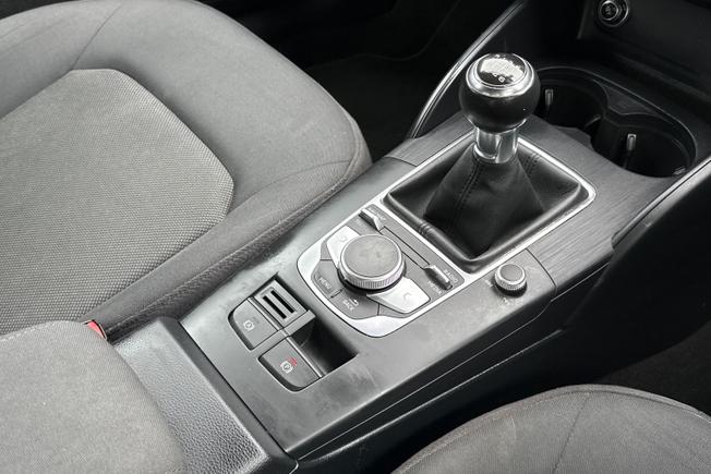 Audi A3 Photo 33