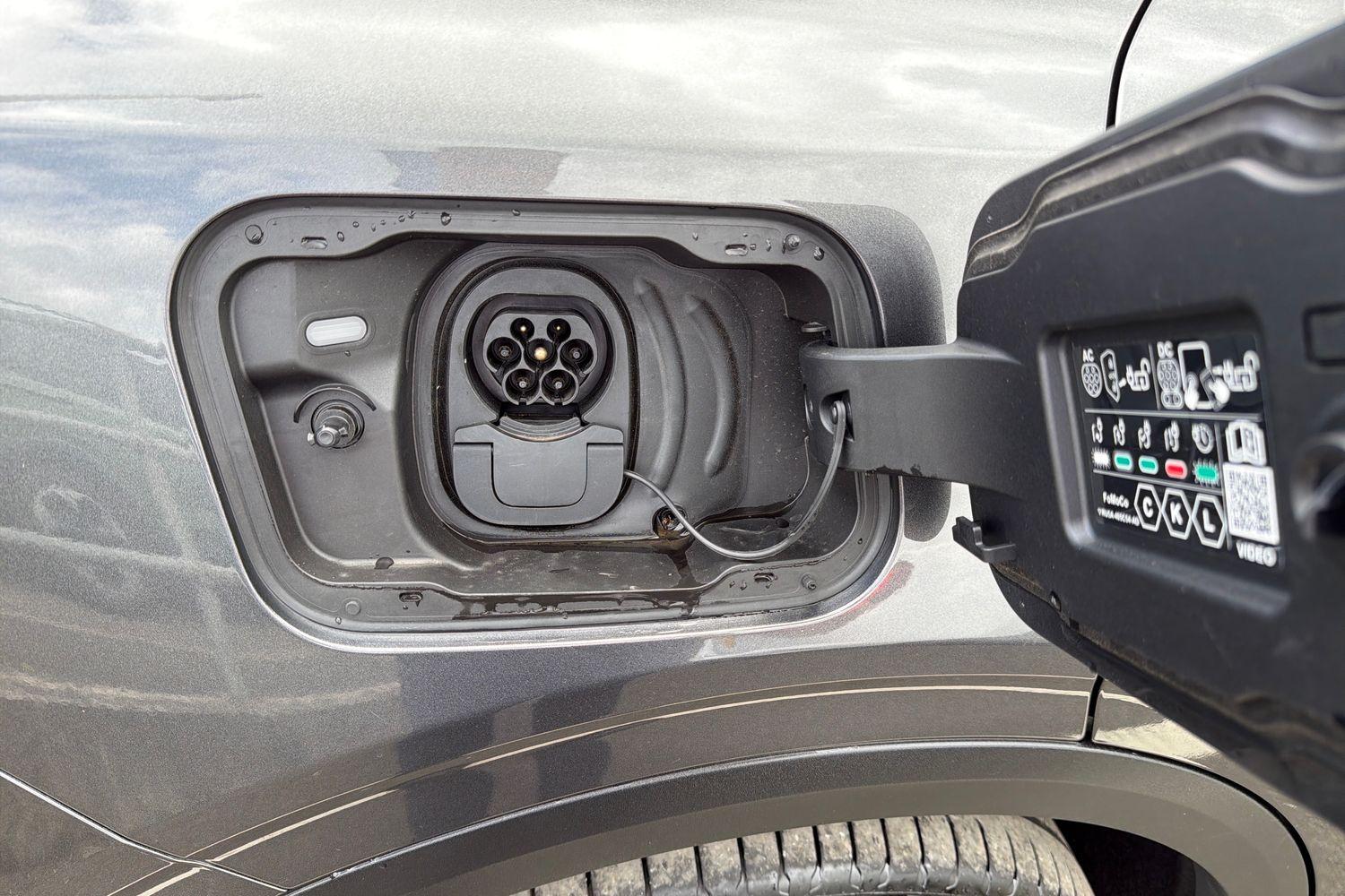 Ford Explorer Photo 34