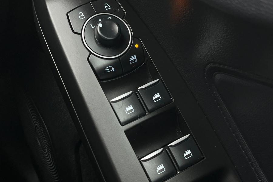 Ford FOCUS Photo autoimg-6be64ec3b942a921ec208000216ebb3ea71342e4.jpg