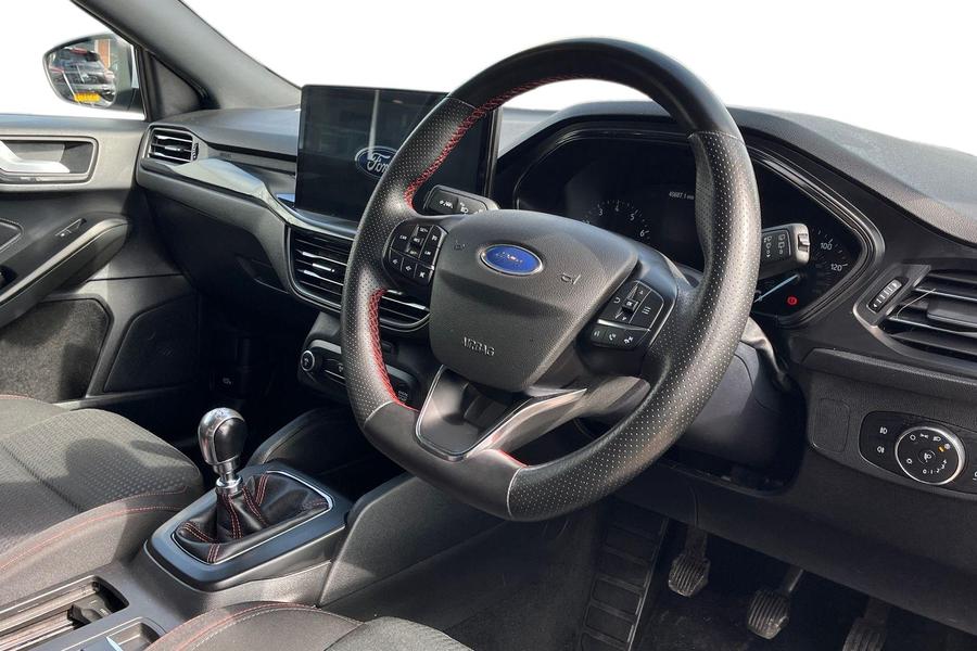 Ford Focus Photo autoimg-6be7f640ab90a0136b89f7d150ff2a4f63fc6010.jpg