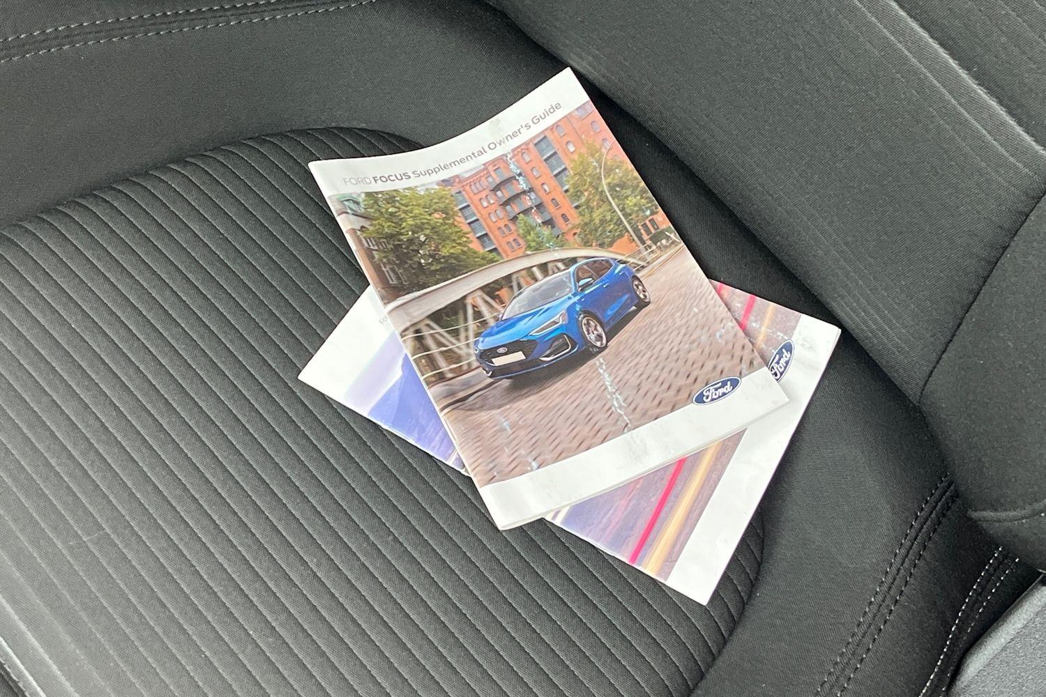 Ford FOCUS Photo 21