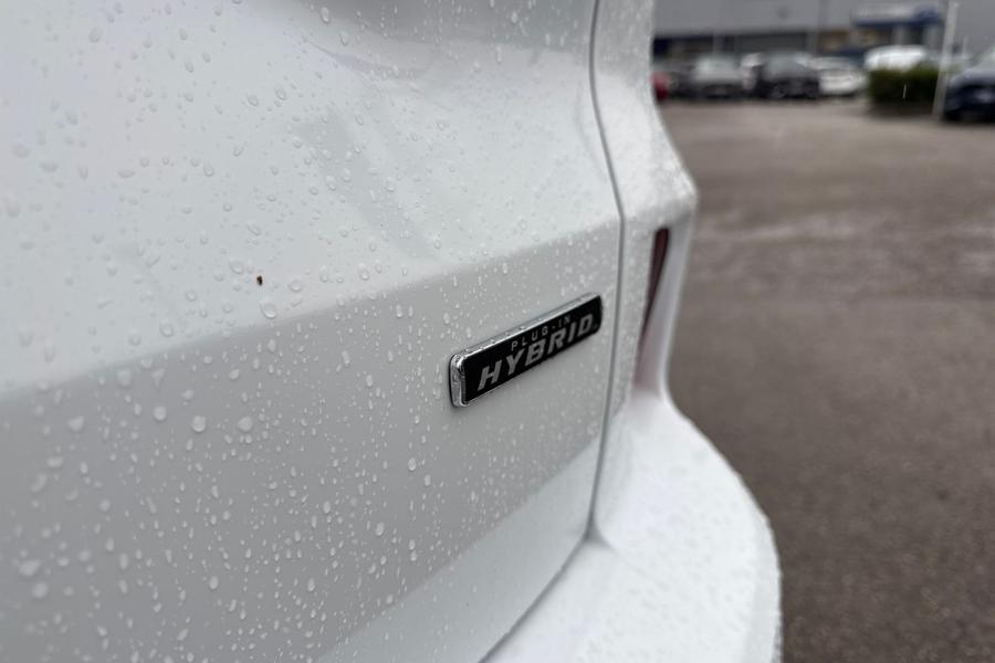Ford KUGA Photo autoimg-6beda2a1dfb9e713ba47948eed38d8a205cf7bd9.jpg