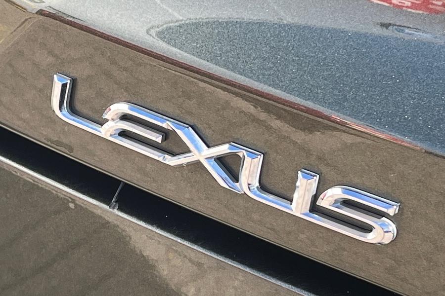 Lexus UX Photo autoimg-6bf6831a0b1a02f61bcfa491503773cc0a4271c3.jpg