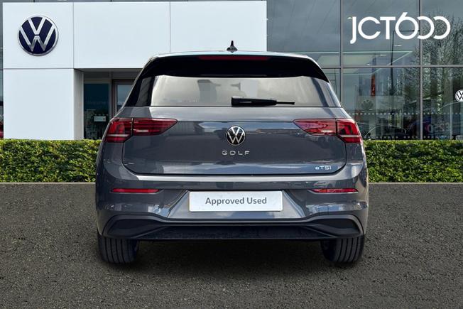 VOLKSWAGEN Golf Photo 7
