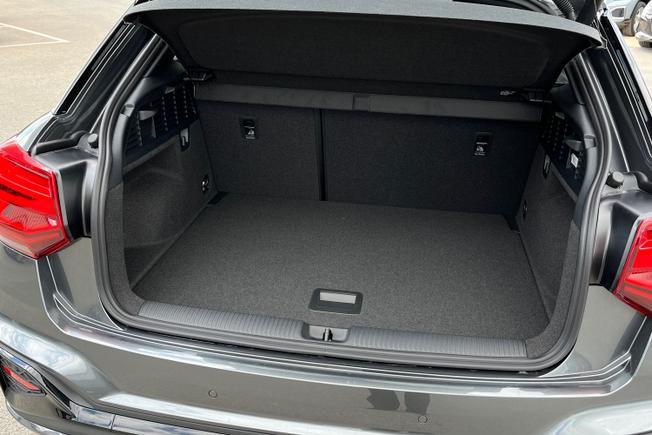 AUDI Q2 Photo 12