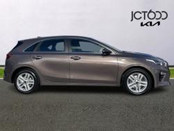 KIA Ceed Photo 4