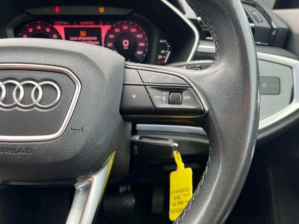 Audi Q3 Photo autoimg-6bfefd867f8fac8571754fe33566975db8d48739.jpg
