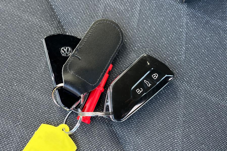 Volkswagen GOLF Photo autoimg-6bff710a43fd69ad6d216f8d94d7300bd9365c9e.jpg