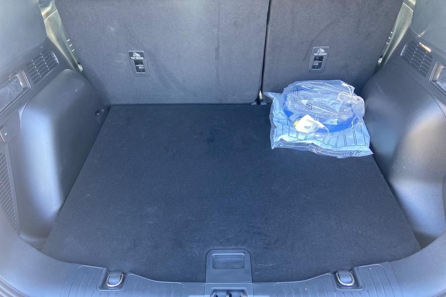 Ford KUGA Photo autoimg-6c02560431ee04fcf2a22e8240bc3b189ffa5e23.jpg