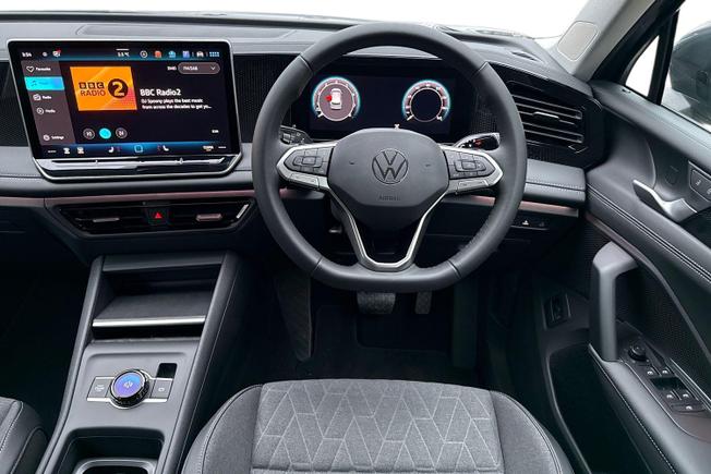 VOLKSWAGEN Tiguan Photo 11