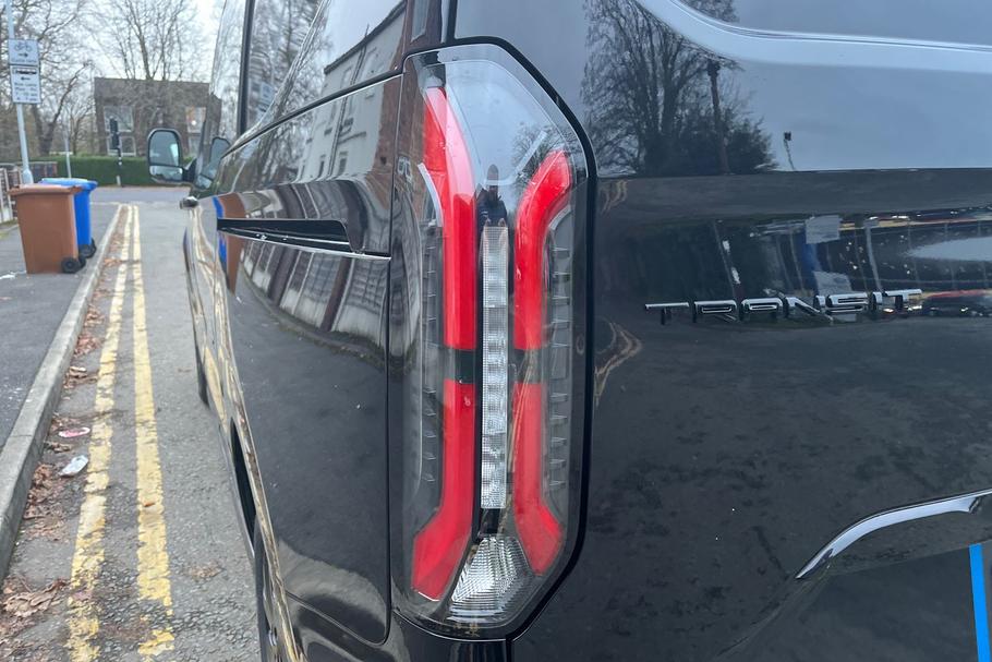 Used Ford TRANSIT CUSTOM 23