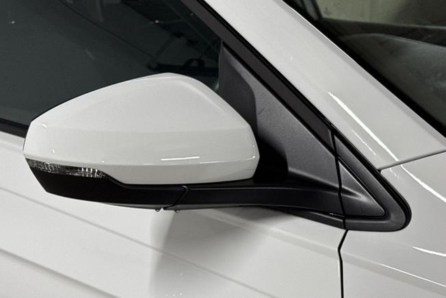 VOLKSWAGEN Polo Photo 20