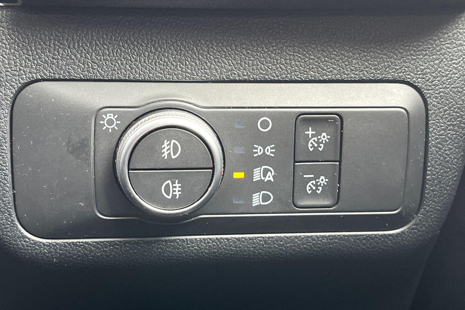 Ford KUGA Photo 29