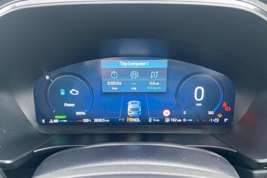 Ford Kuga Photo autoimg-6c1bb121d0fed545b10c6e925731eb912ca3611f.jpg