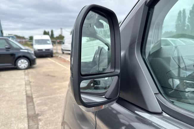 VOLKSWAGEN Transporter Photo 28