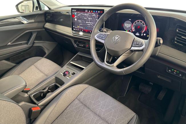 VOLKSWAGEN Tiguan Photo 6