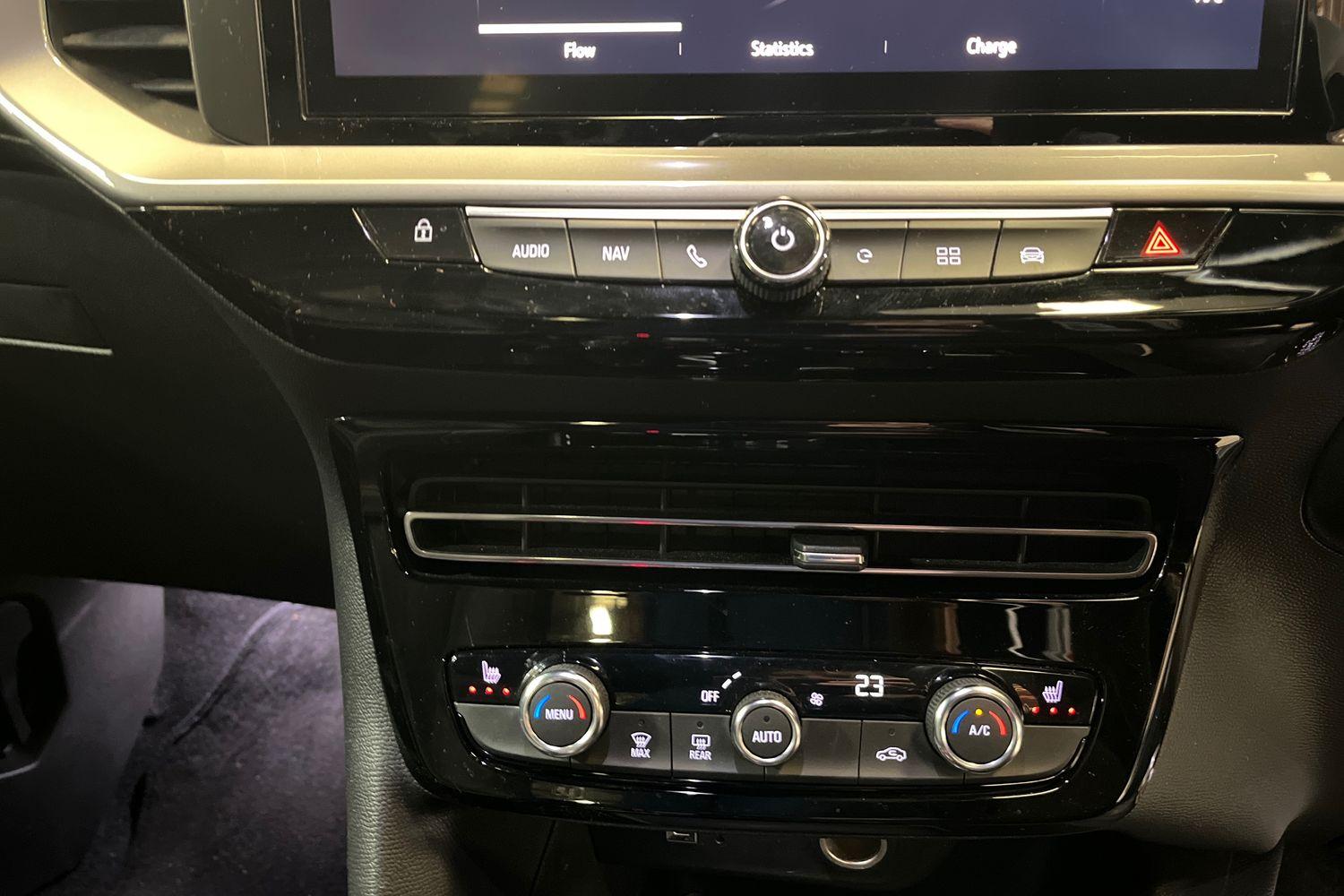 Vauxhall MOKKA Photo 36
