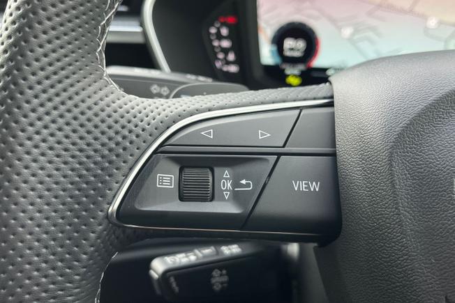 AUDI Q3 Photo 16