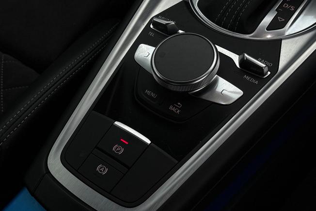 Audi TT Photo 27