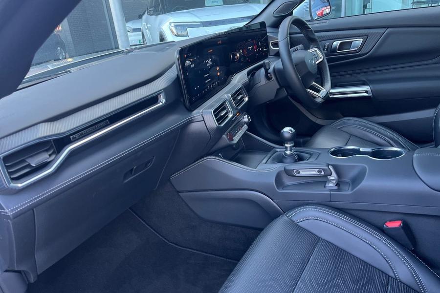 Ford MUSTANG Photo autoimg-6c2beecca4d1eb8bd713f16a93b1fa8b00818f81.jpg