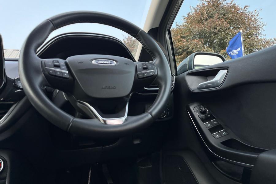 Ford Fiesta Photo autoimg-6c2ccea385a91189f1a33628ab570126bd3f61da.jpg