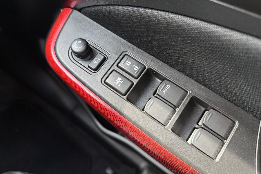 Suzuki SWIFT Photo autoimg-6c2e4b1ec308654126ff8f68423be24a0ff30888.jpg