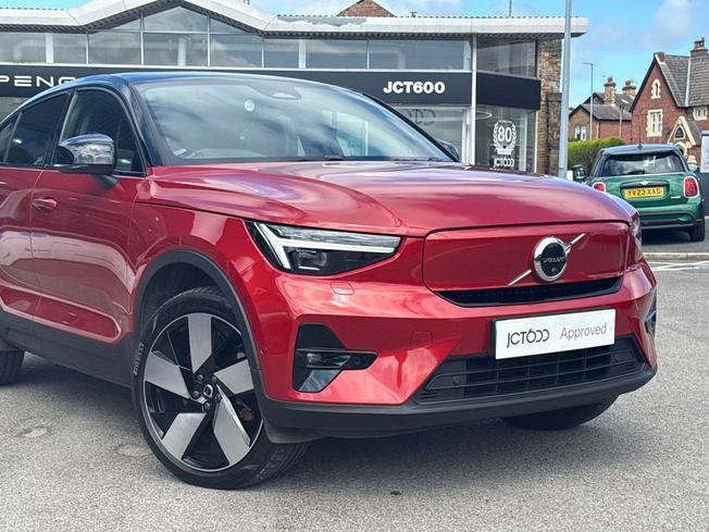 VOLVO C40 Photo 24