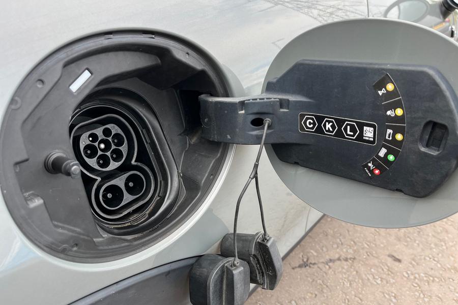 MINI Electric Hatch Photo autoimg-6c30bd2405a217a58b82e12a53018e805d6e5019.jpg