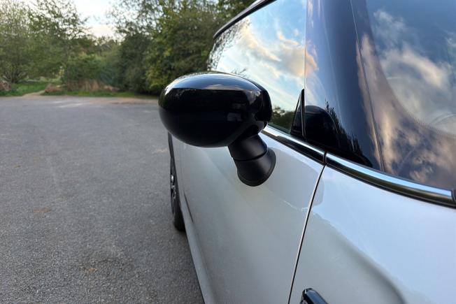 MINI Hatch Photo 20