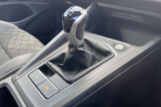 Volkswagen Golf Photo autoimg-6c363b5c7107d347a090916942e7787b7fc5cbcc.jpg