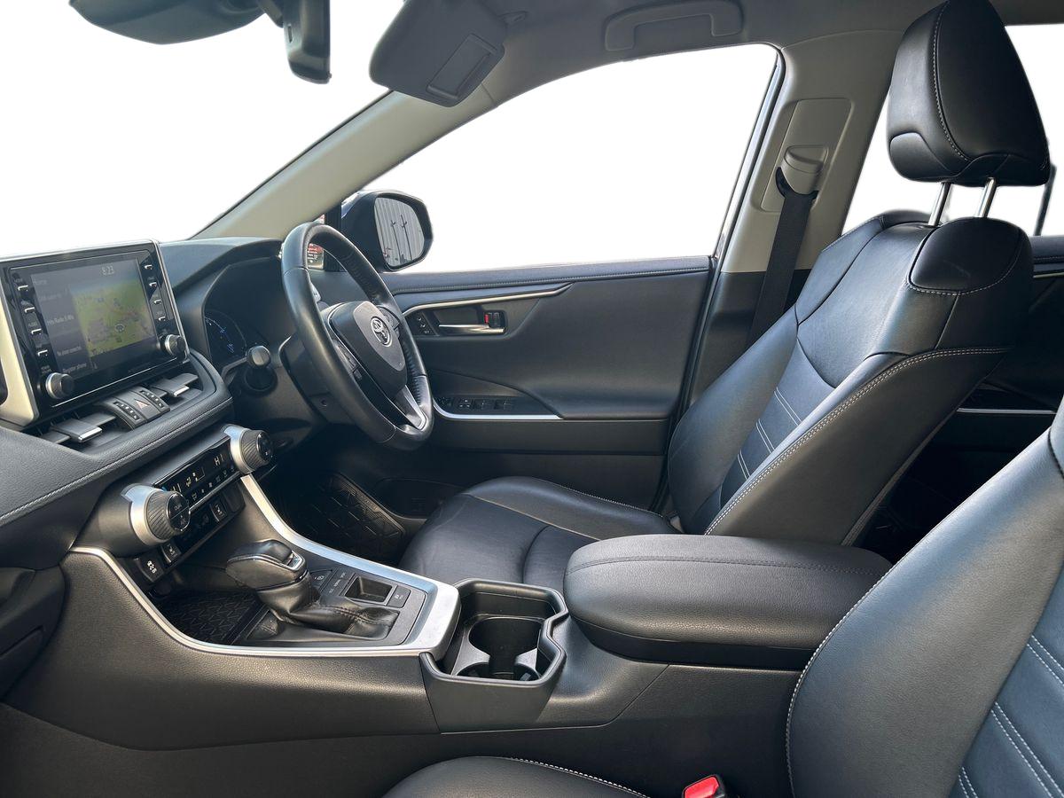 Toyota RAV4 Photo 2