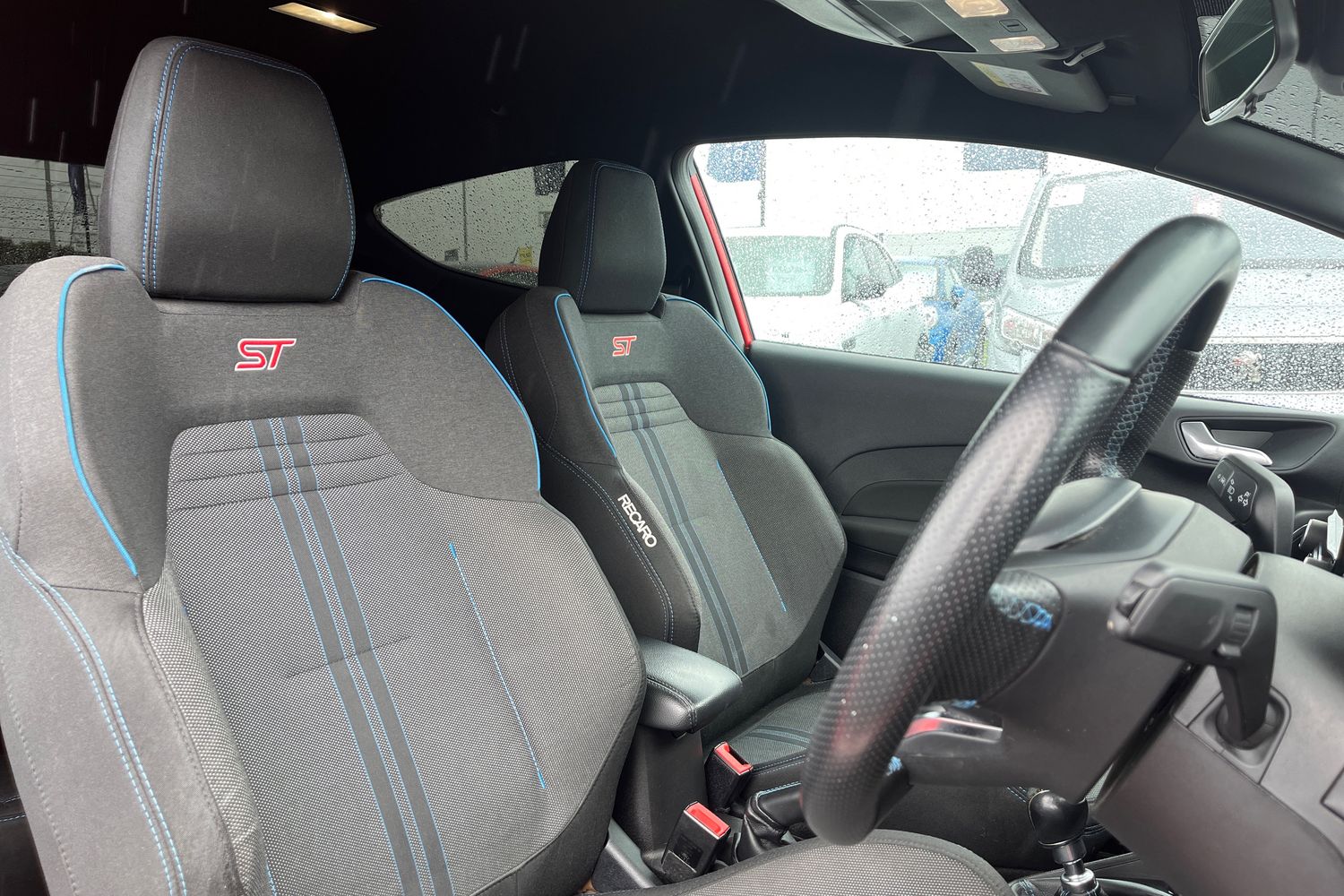 Ford Fiesta Photo 16